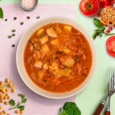 Щи из свежей капусты с курицей