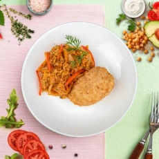 Котлета Пожарская с тушеной капустой